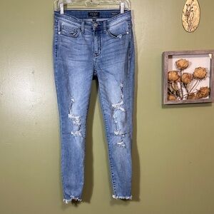 Judy Blue Skinny Fit Light Blue Distressed Skinny Jeans size 5